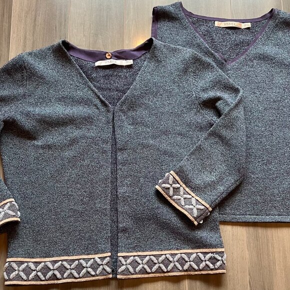 Purplish blue sleeveless top & cardigan with beaded embroidery/faux fur collar - Picture 5 of 14